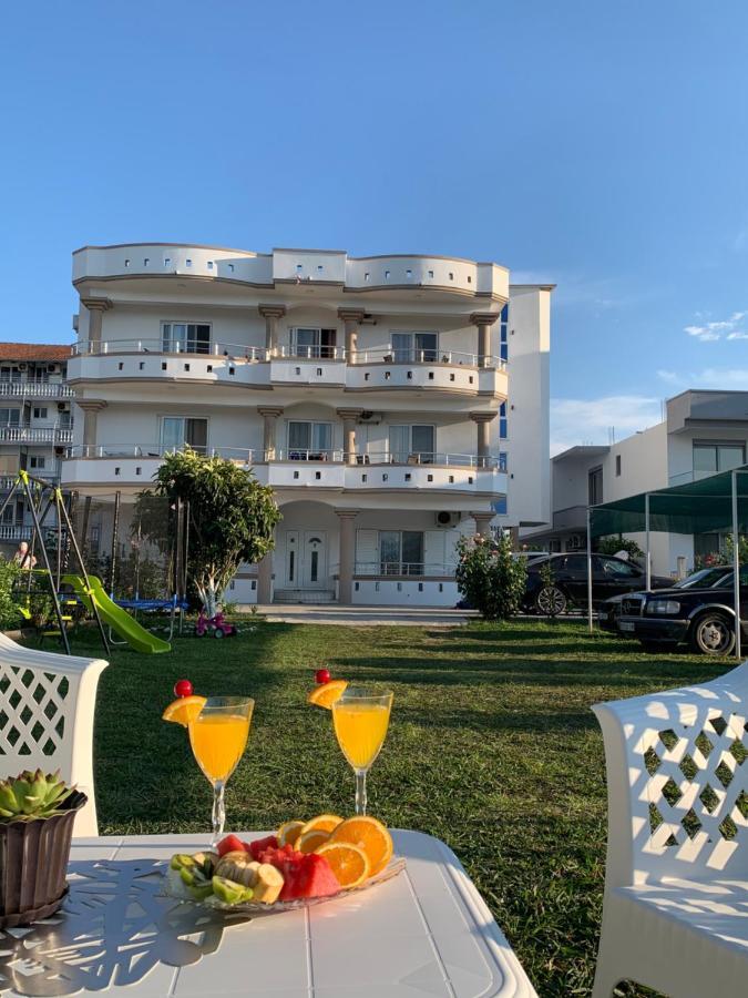 Apartmens Xhenis Lux Ulcinj Bagian luar foto
