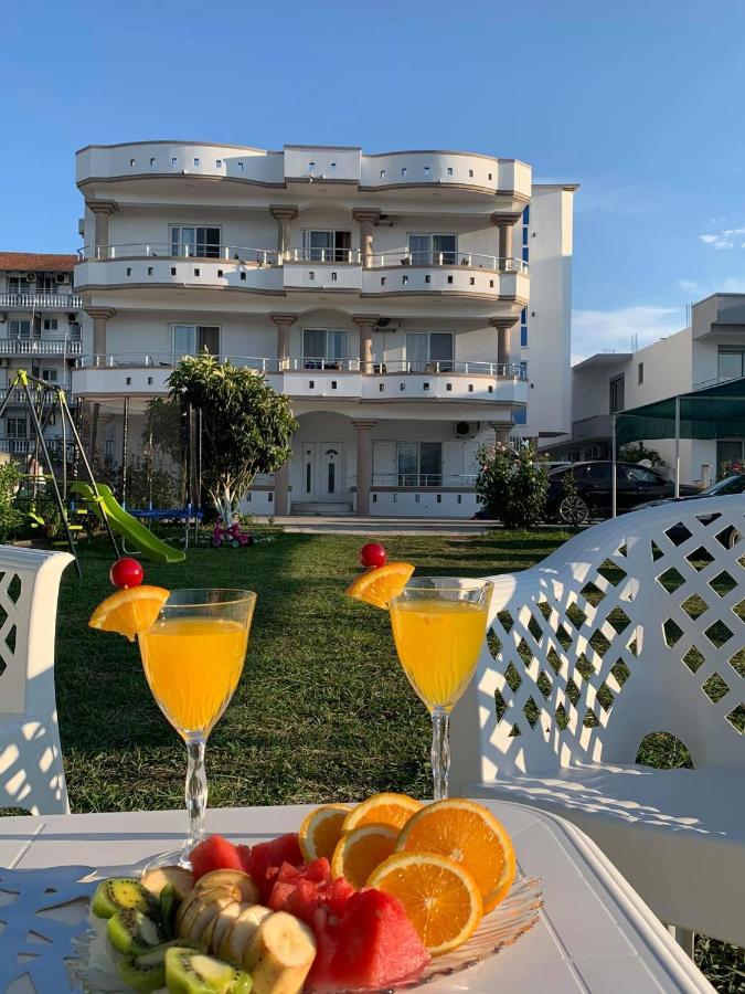 Apartmens Xhenis Lux Ulcinj Bagian luar foto