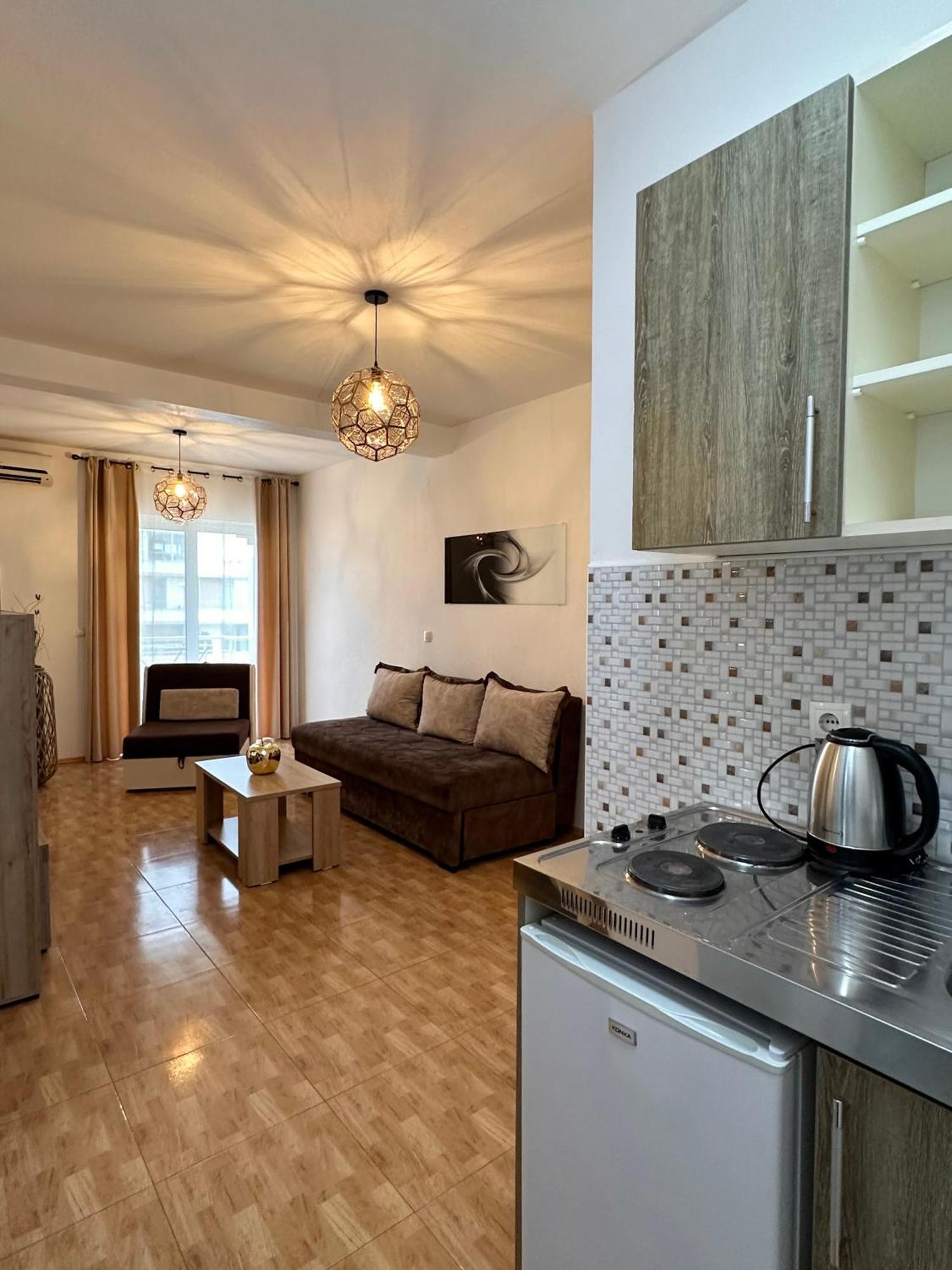 Apartmens Xhenis Lux Ulcinj Bagian luar foto