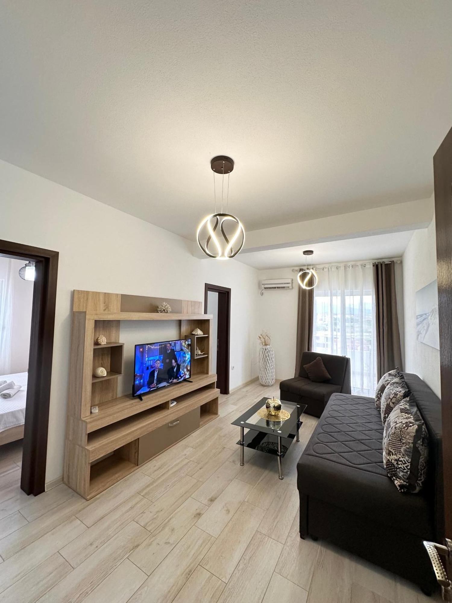 Apartmens Xhenis Lux Ulcinj Bagian luar foto